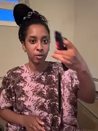 Your_Paris stripchat stream image