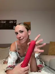 lola_tentatiion stripchat stream image