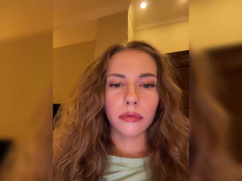 VikkiExtraCheese bongacams stream image