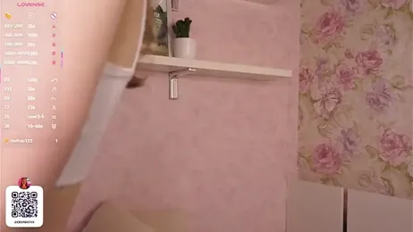 EsmeDainty stripchat stream image