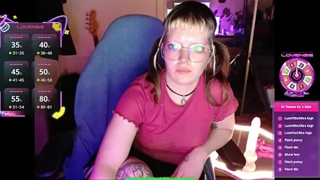 luna_luxx13 stripchat stream image