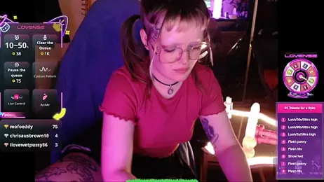 luna_luxx13 stripchat stream image