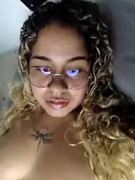 VitoriaFernandes stripchat stream image