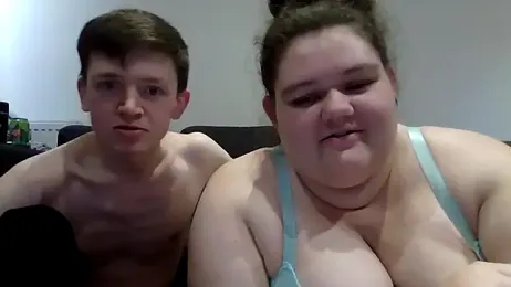 curvy_crystal stripchat stream image