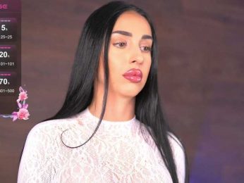 KairaAndrews bongacams stream image