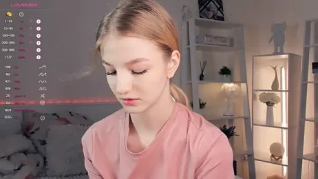 YuNabif stripchat stream image