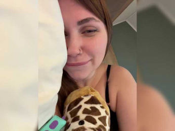 Girls-Leia bongacams stream image