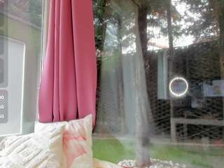 eva-teilor camsoda stream image