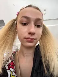 Lia__Love stripchat stream image