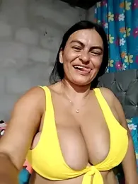 Horny-Mommy-Dirty stripchat stream image