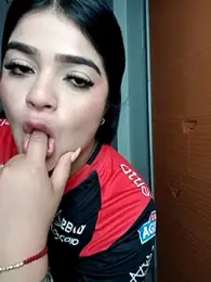 royalgirls_x stripchat stream image