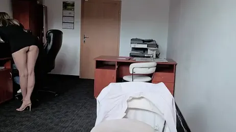 legsLONG stripchat stream image