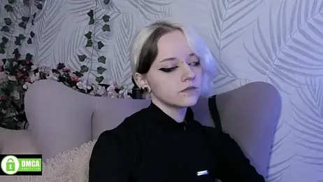 Holy_Silvia stripchat stream image