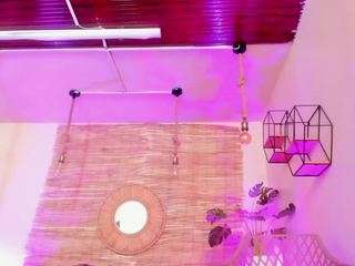 lady-brownn camsoda stream image