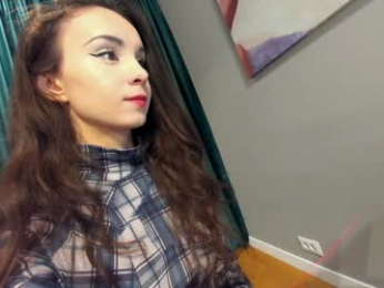 ehotlovea chaturbate stream image