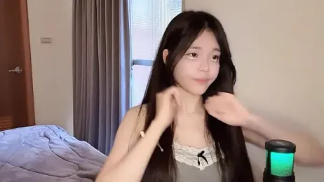 Qaz42799 stripchat stream image