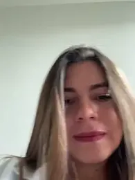 alicee16 stripchat stream image