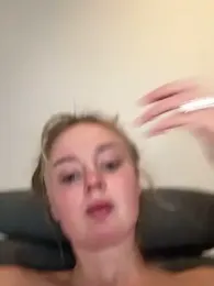 CherryEmmy stripchat stream image