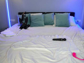 KiraRoxx bongacams stream image