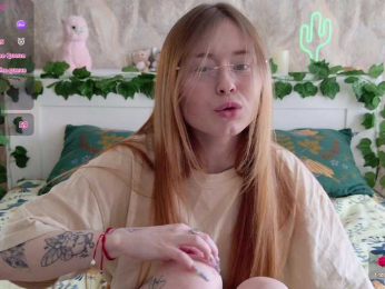 YoPixie bongacams stream image