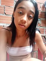 Zoe_Sweett18 stripchat stream image