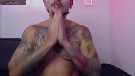 marco_allison01 stripchat stream image