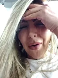 _Abril-Office1 stripchat stream image