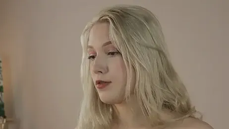 AliceLebel stripchat stream image