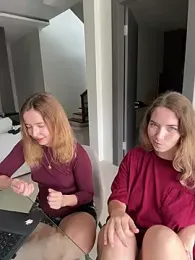 Nura_n_Sarah stripchat stream image