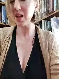 TopsyWilde stripchat stream image