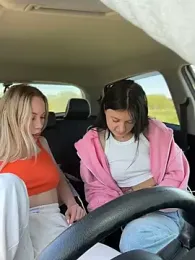 JulliaVegas stripchat stream image