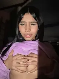 Laura-Khalifa stripchat stream image