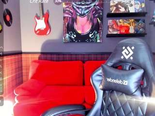 lexi-split camsoda stream image