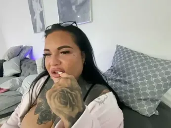 _MelinaCurves_ stripchat stream image