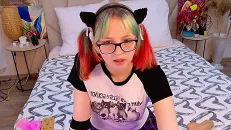 CoralineYoung stripchat stream image