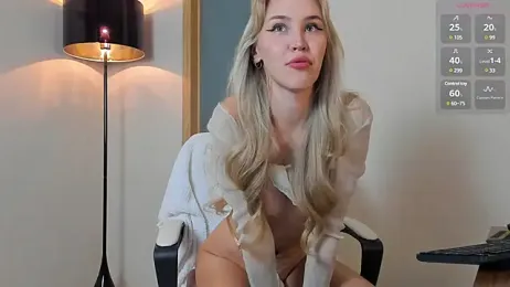 emydollyy stripchat stream image