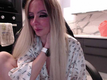 blondalina bongacams stream image