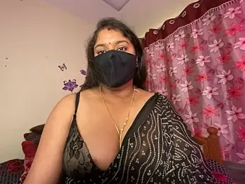 LouleyRanii stripchat stream image