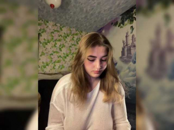 little-devil bongacams stream image